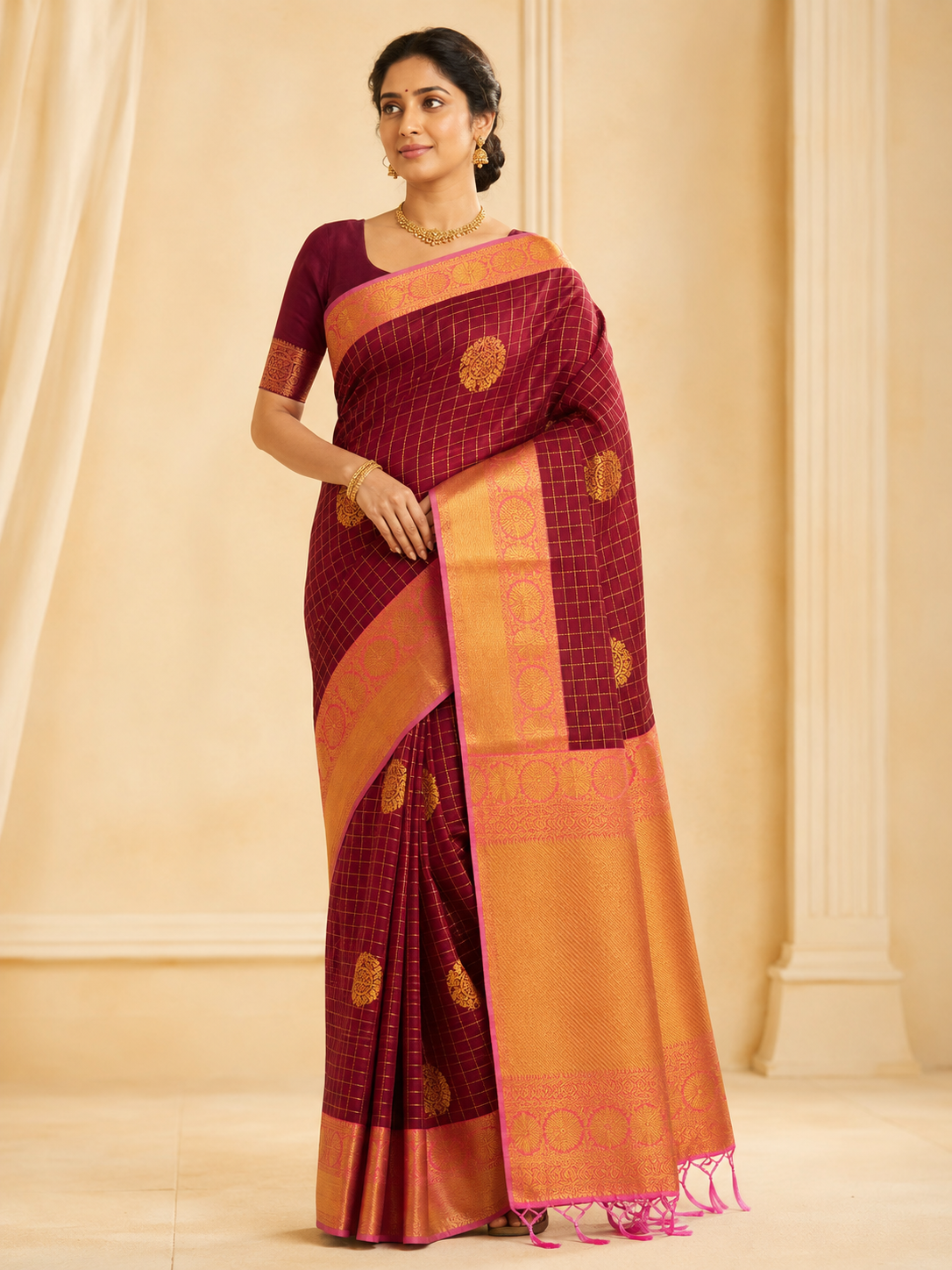 Model wearing the saree for SKU GWS25334
