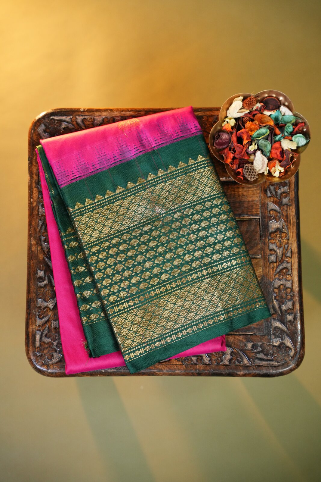 Gold & Orange Handloom Saree – GWS27009