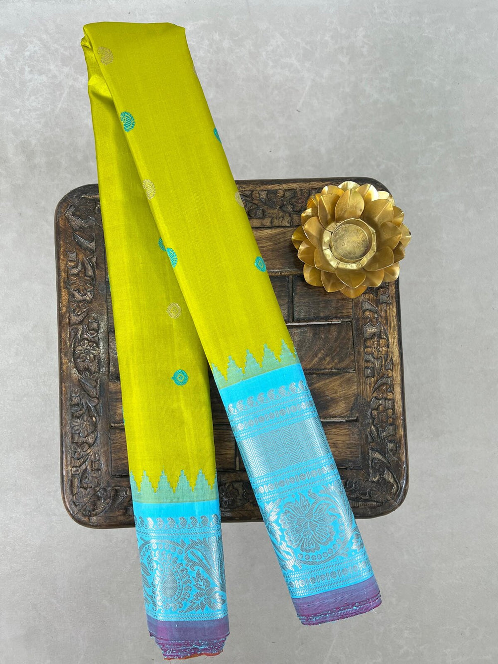 Lime Green & Teal Gadwal Pure Silk Handloom Saree – GWS29274