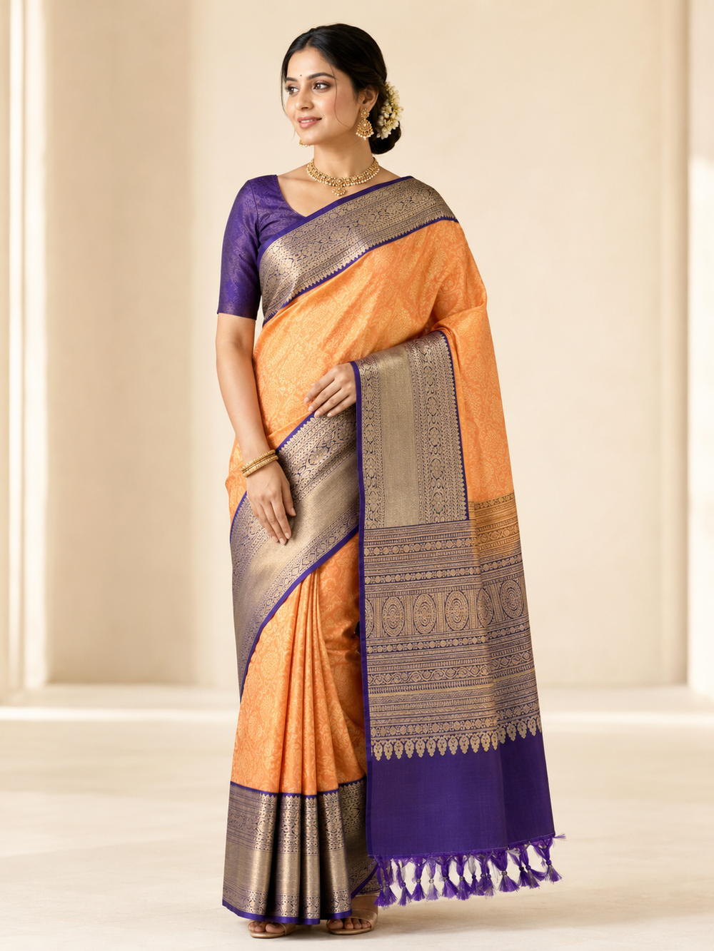 Model wearing the saree for SKU GWS30925