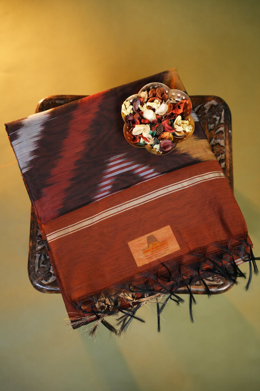 Maroon & Gold Pochampally Ikkat (SICO) Saree – GWS32338