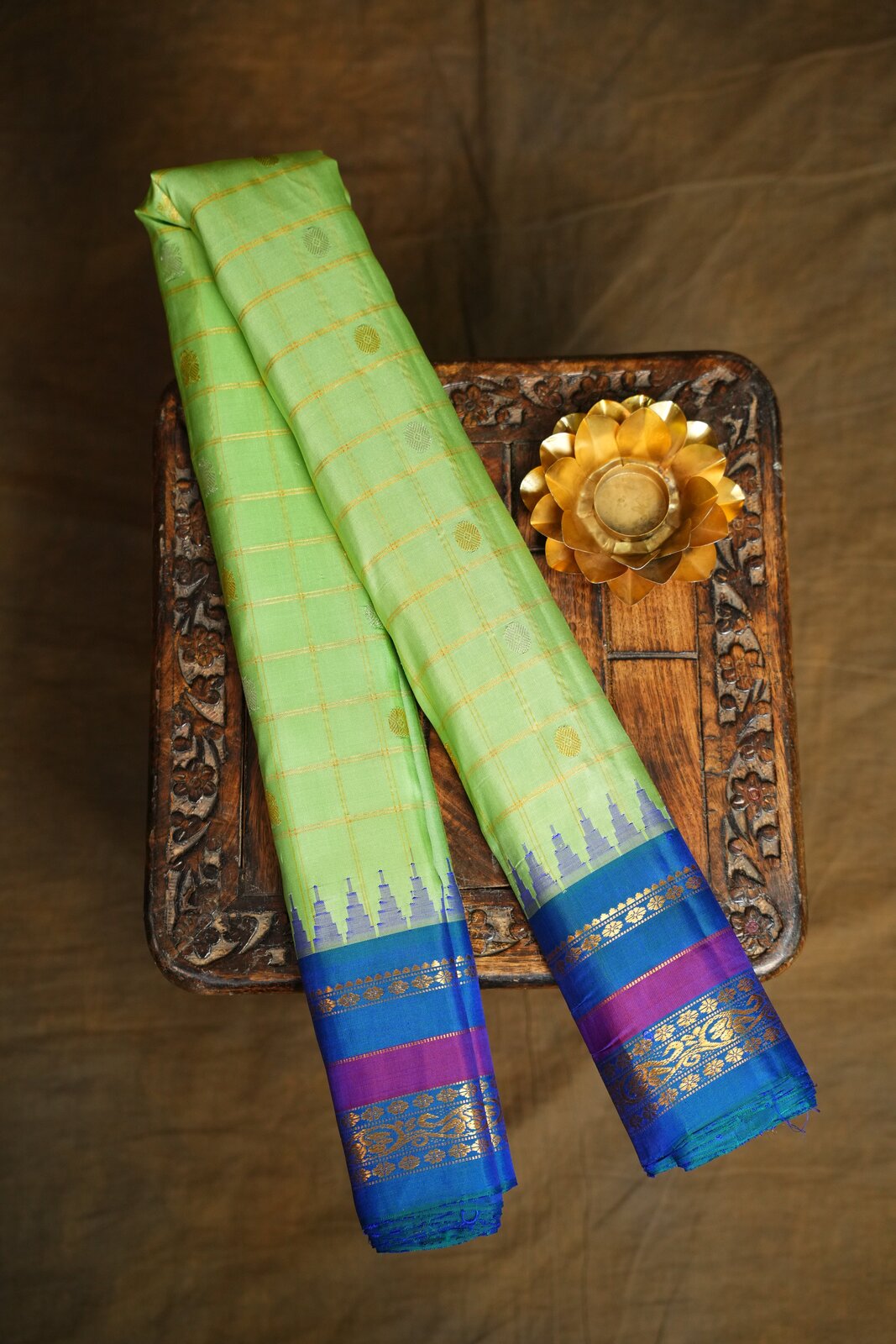 Olive & Royal Blue Gadwal Pure Silk Checks Handloom Saree – GWS34551