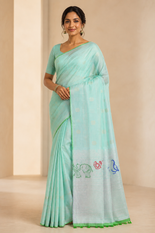Model wearing the saree for SKU GWS35035